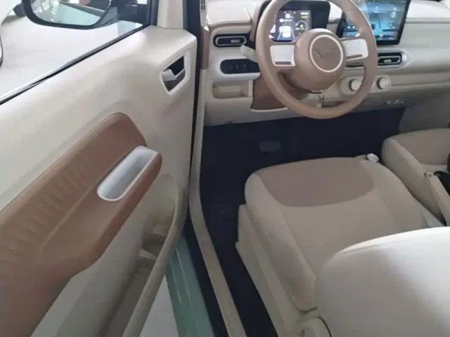 Wuling Hongguang Mini EV — Фото автомобиля 11
