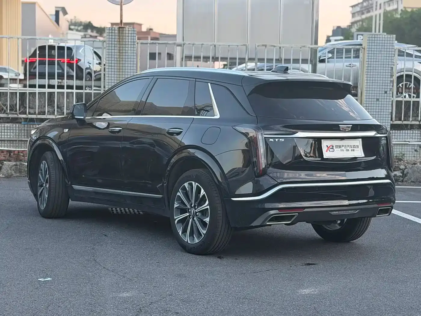 Cadillac Cadillac XT5 2026 2.0T Metropolitan Edition — Фото автомобиля 6