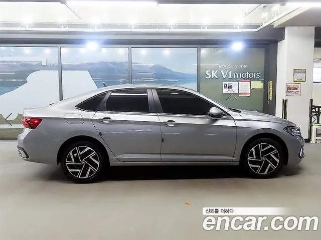 Volkswagen Jetta — Фото автомобиля 3