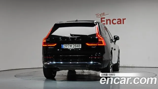 Volvo XC60 2nd Gen — Фото автомобиля 4