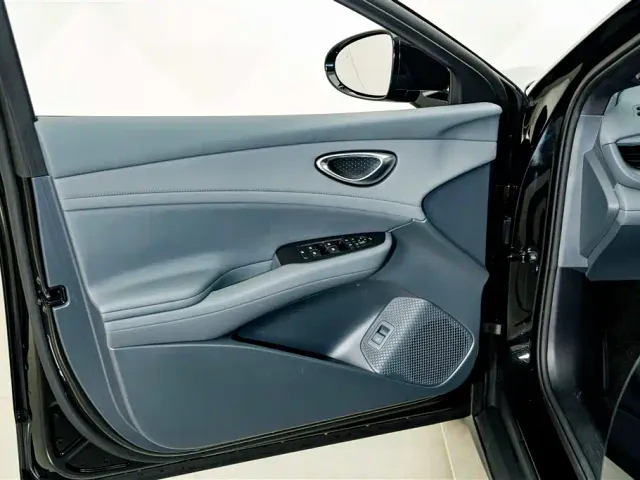 BYD Seal 06 GT — Фото автомобиля 17