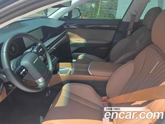 Hyundai Grandeur GN7 — Фото автомобиля 9
