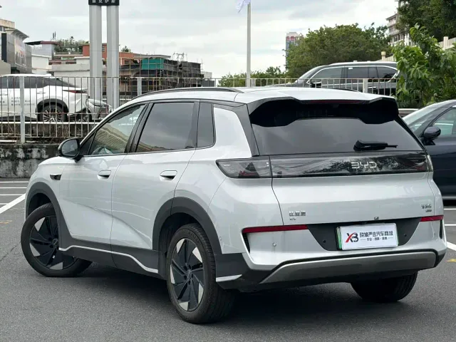 BYD Sealion 05 EV — Фото автомобиля 5