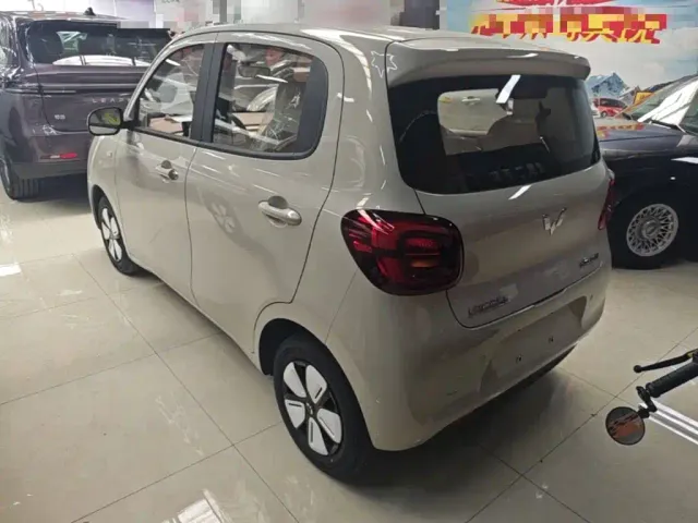 Wuling Hongguang Mini EV — Фото автомобиля 22