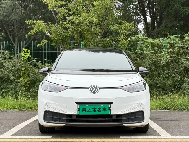 Volkswagen ID.3 — Фото автомобиля 3
