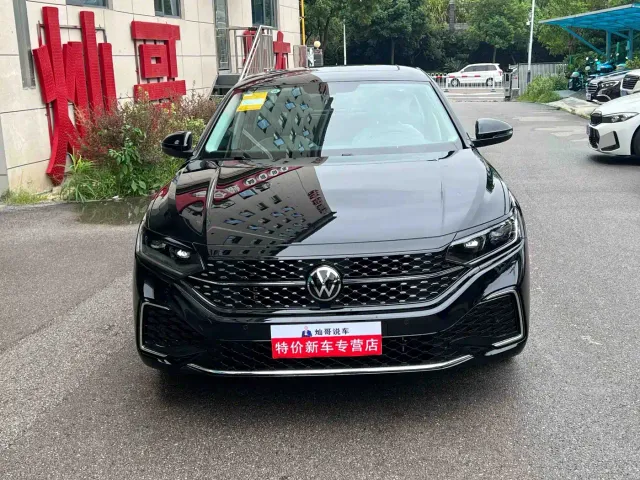 Volkswagen Passat — Фото автомобиля 2
