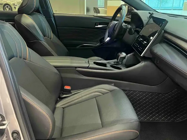 Toyota Avalon — Фото автомобиля 8