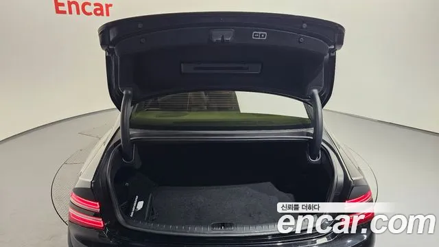 Genesis G80 Бензин 3.5 турбо AWD — Фото автомобиля 17