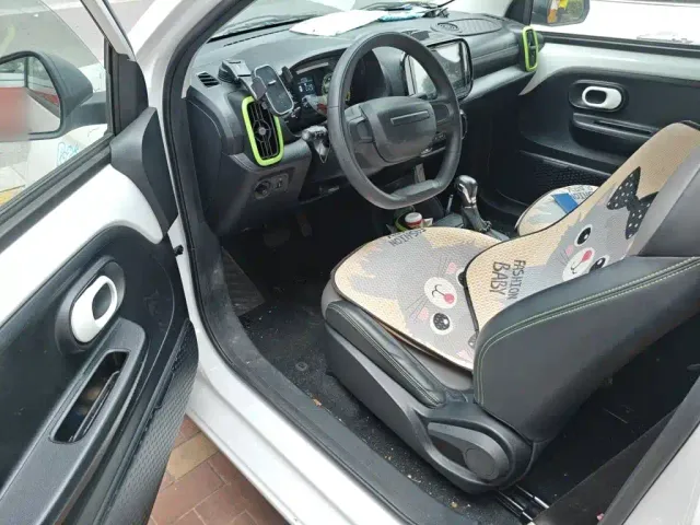 Roewe Clever — Фото автомобиля 12