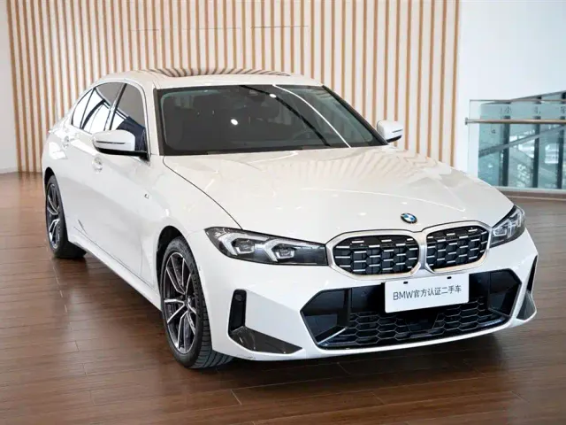 BMW 3 Series — Фото автомобиля 5