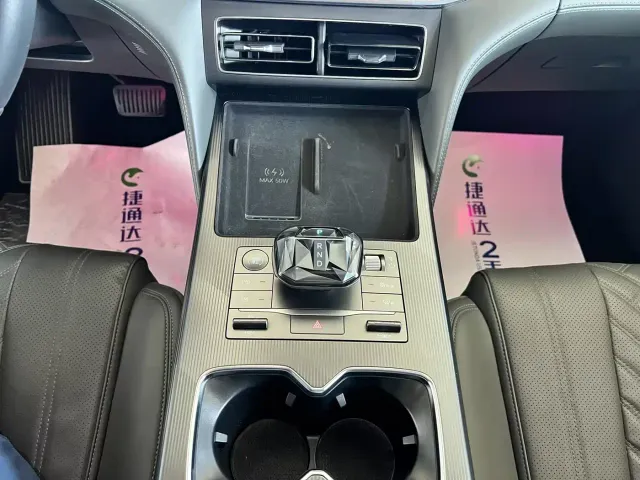 BYD Song L DM-i — Фото автомобиля 22