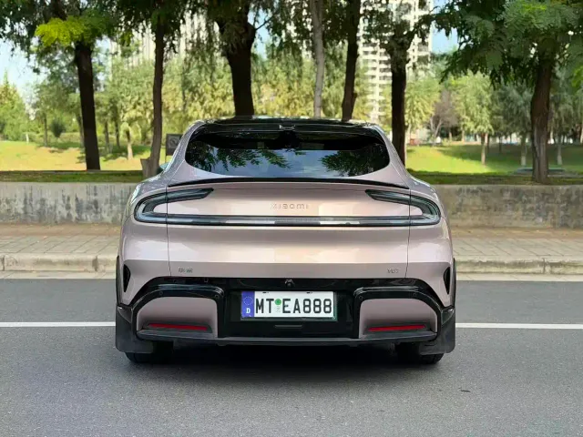 Xiaomi YU7 — Фото автомобиля 6