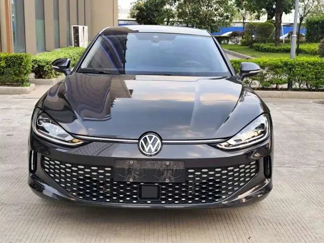 Volkswagen Lamando — Фото автомобиля 2