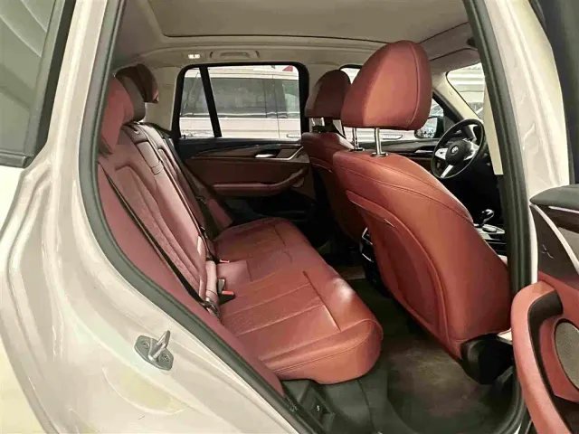 BMW X3 — Фото автомобиля 18