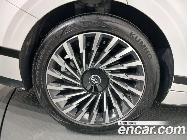 Hyundai Grandeur GN7 — Фото автомобиля 5