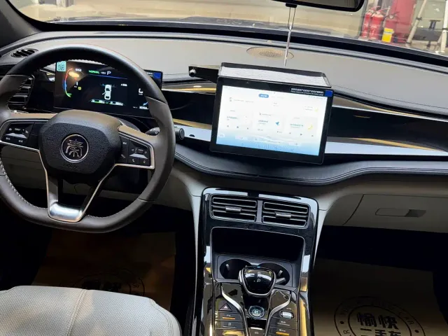 BYD Qin PLUS — Фото автомобиля 10