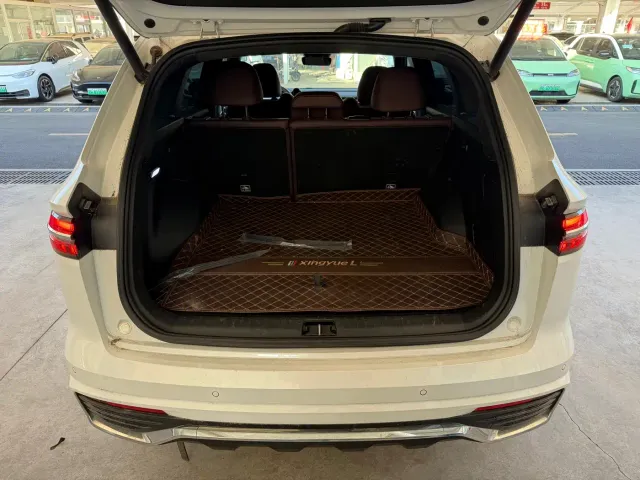 Geely Xingyue L — Фото автомобиля 3