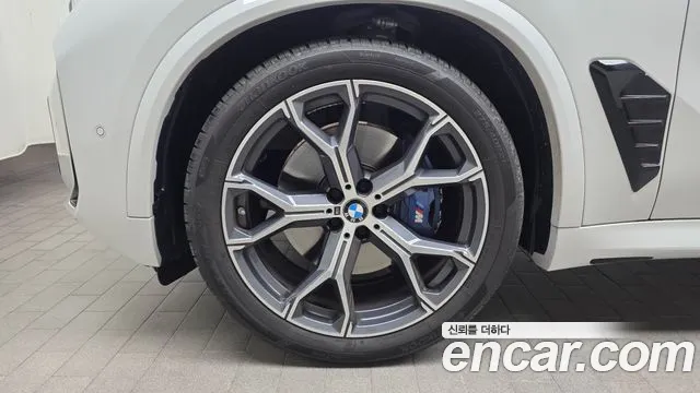 BMW X5 xDrive 40i M Sport — Фото автомобиля 4