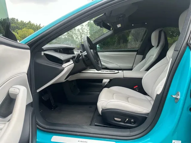 Xiaomi SU7 — Фото автомобиля 12