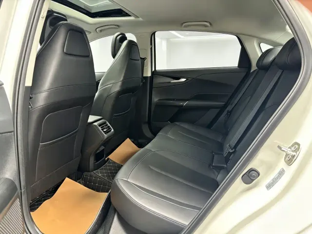 Changan Eado — Фото автомобиля 5