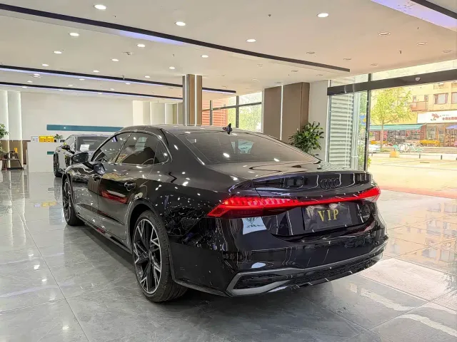 Audi A7L — Фото автомобиля 13
