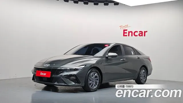 Фотография автомобиля — Hyundai Avante CN7