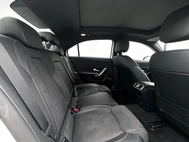 Mercedes-Benz A-Class — Фото автомобиля 8