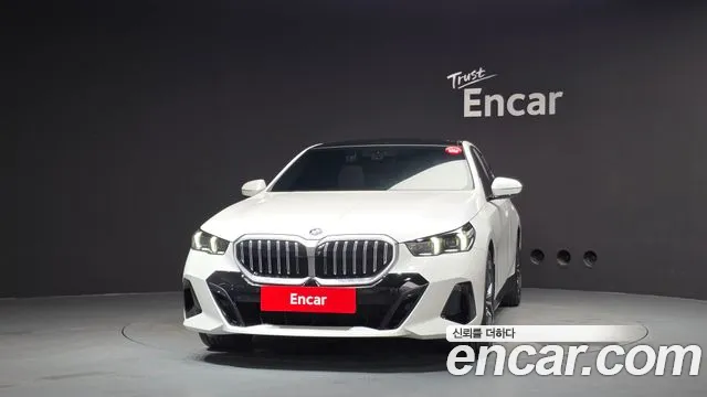 BMW 5-Series — Фото автомобиля 3