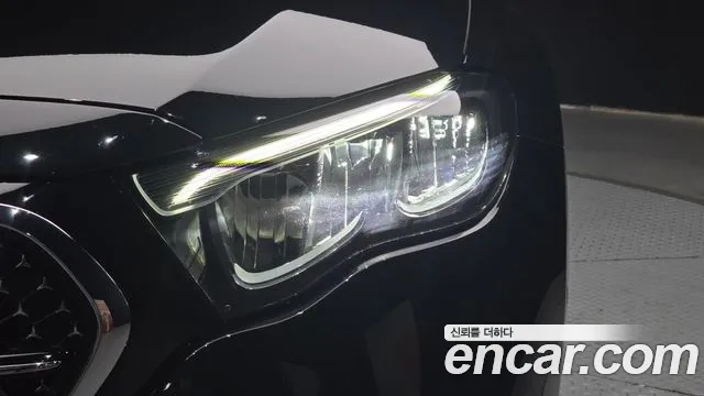 Mercedes-Benz E-Class — Фото автомобиля 22