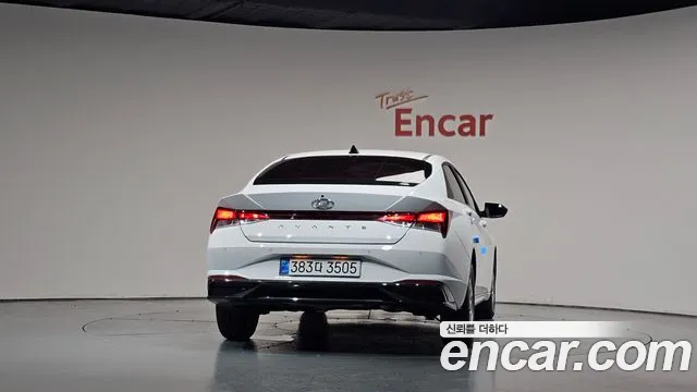 Hyundai AVANTE Avante (CN7) — Фото автомобиля 3