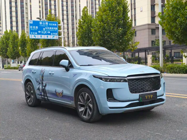 Li Auto ONE — Фото автомобиля 3