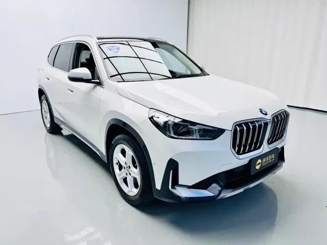 BMW X1 — Фото автомобиля 3