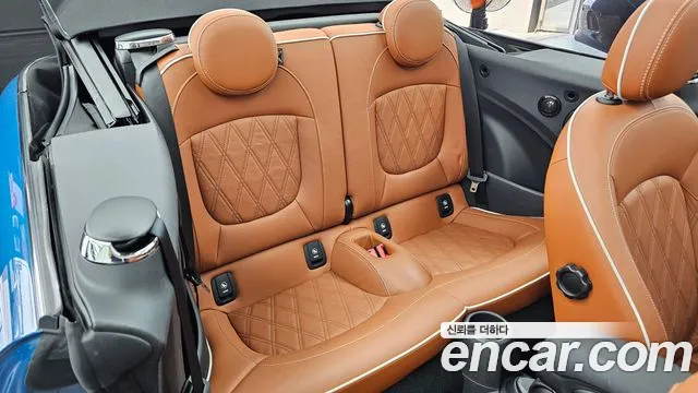 MINI Cooper Convertible — Фото автомобиля 12