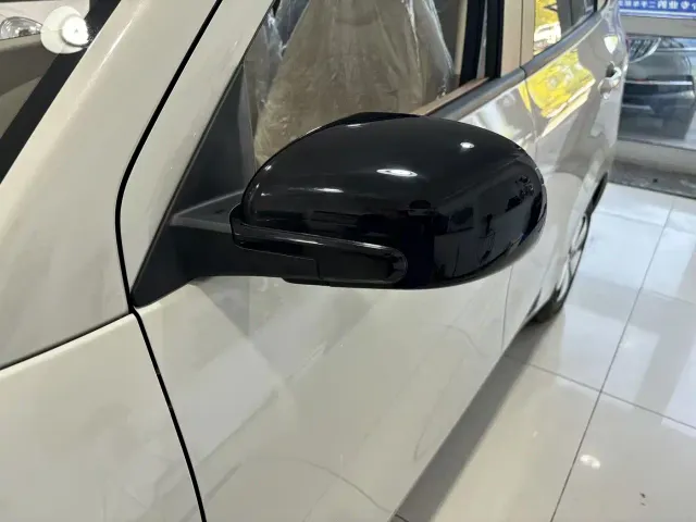 Wuling Hongguang Mini EV — Фото автомобиля 17