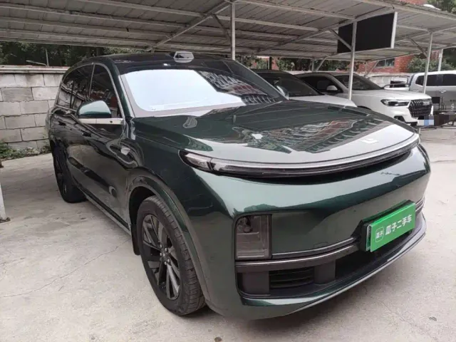 Li Auto L8 — Фото автомобиля 3