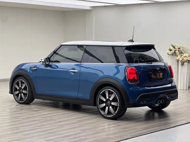 MINI Hatch — Фото автомобиля 20