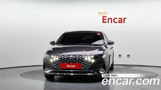 Hyundai Grandeur Grandeur (New) Hybrid — Фото автомобиля 3