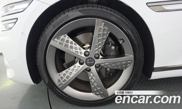 Genesis G80 RG3 — Фото автомобиля 5