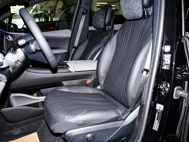 Mercedes-Benz EQS SUV — Фото автомобиля 17