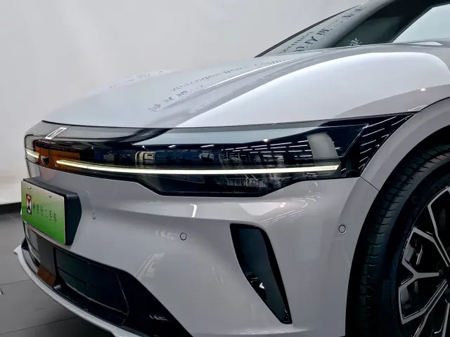 Zeekr 007 GT — Фото автомобиля 5