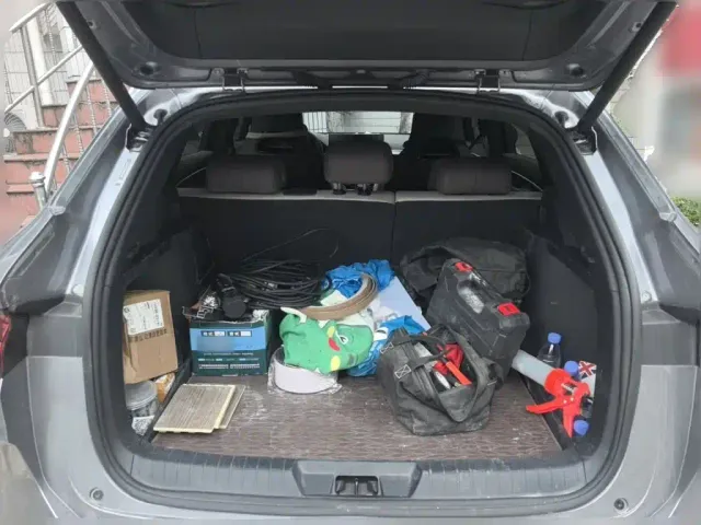 BYD Song PLUS PHEV 2025 DM-i Smart Driving Edition 112KM Honor — Фото автомобиля 9