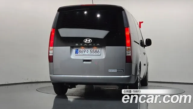 Hyundai Staria — Фото автомобиля 4