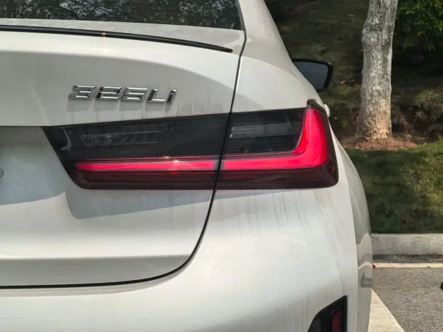 BMW 3 Series — Фото автомобиля 14