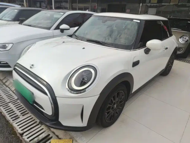 Фотография автомобиля — MINI Hatch