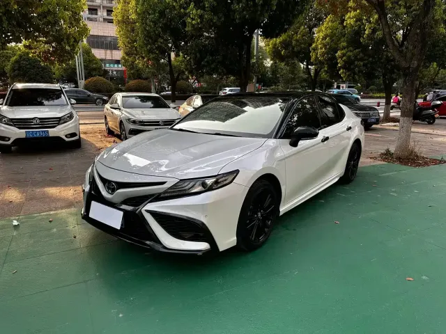 Фотография автомобиля — Toyota Camry