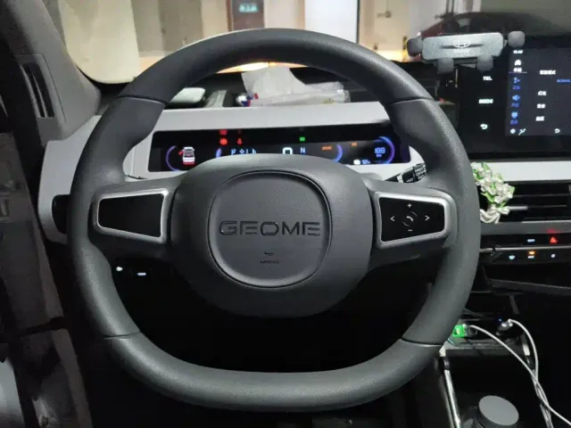 Geely Panda — Фото автомобиля 6