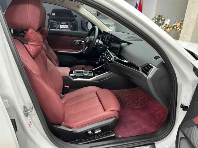BMW 3 Series — Фото автомобиля 19