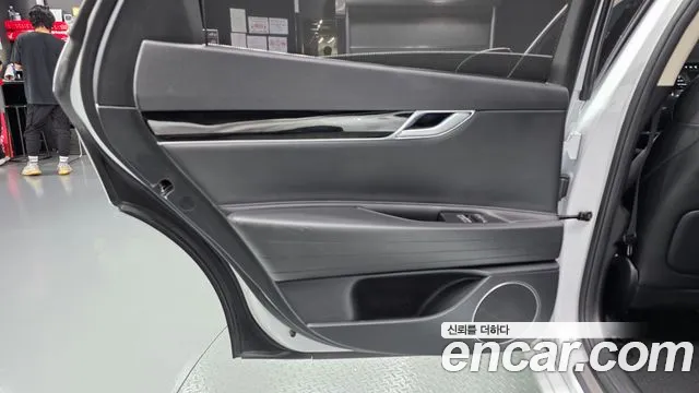 Genesis G80 Бензин 2.5 турбо AWD — Фото автомобиля 25