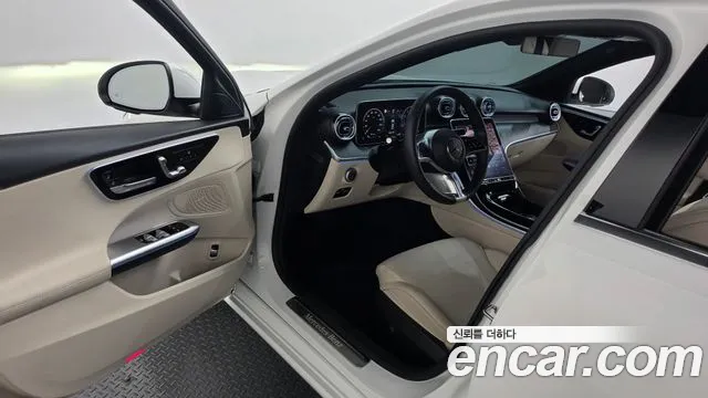 Mercedes-Benz C-Class — Фото автомобиля 10