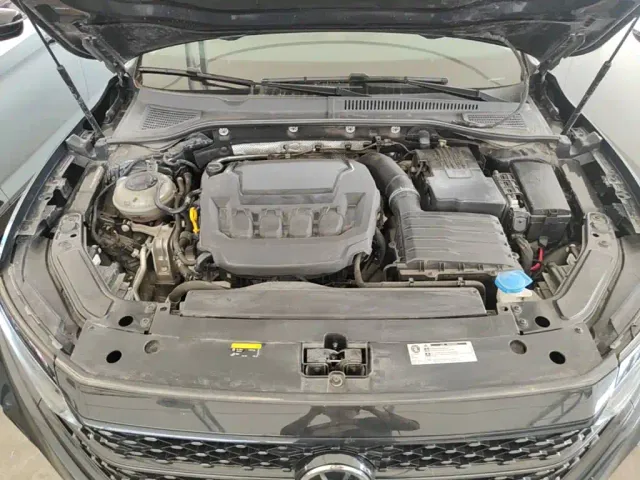 Volkswagen Passat 2025 Outstanding 380TSI Starlight Dragon Soaring Edition — Фото автомобиля 19